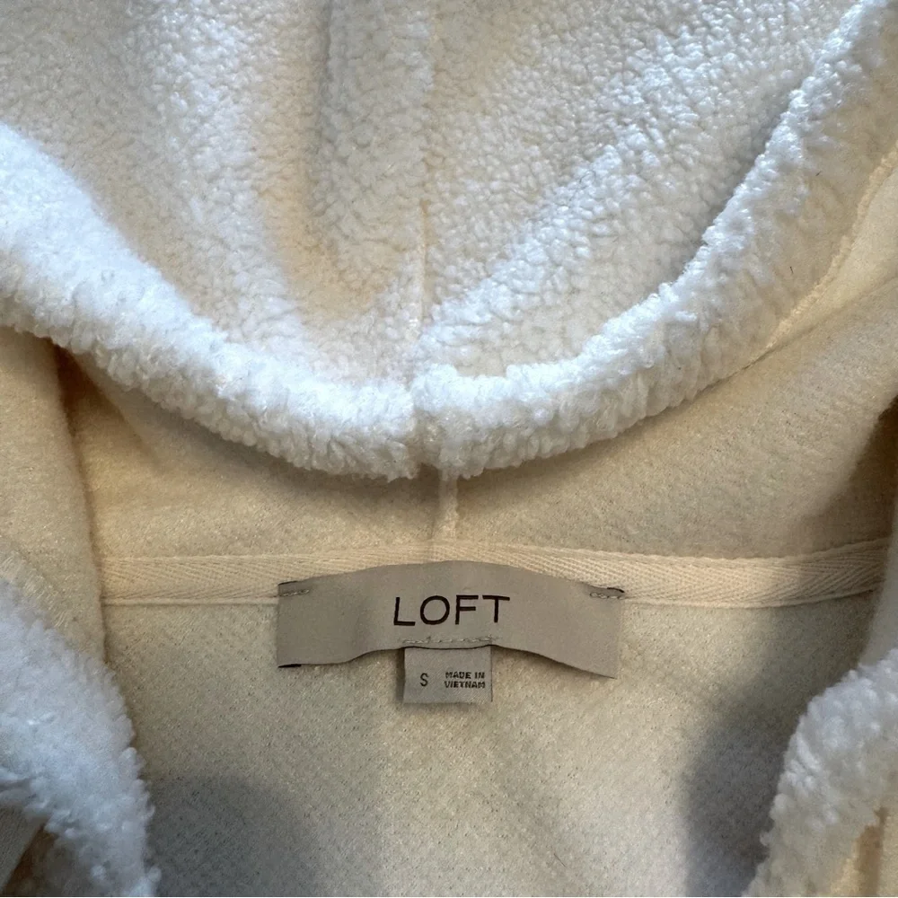 LOFT Cream Sherpa Size Small Hooded Sweatshirt - Picture 6 of 6
